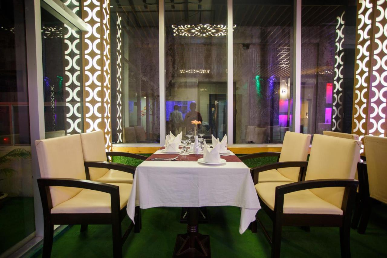 Hotel Blue Bird Dhaka Exterior foto