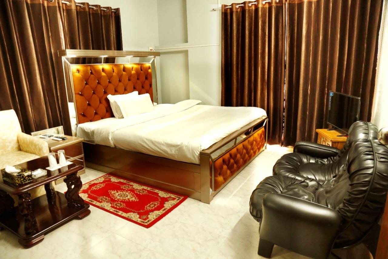Hotel Blue Bird Dhaka Zimmer foto