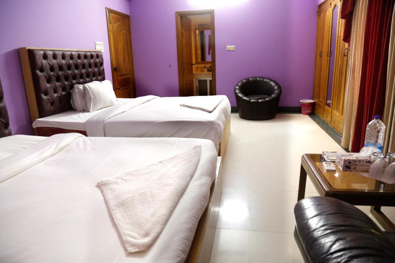 Hotel Blue Bird Dhaka Zimmer foto