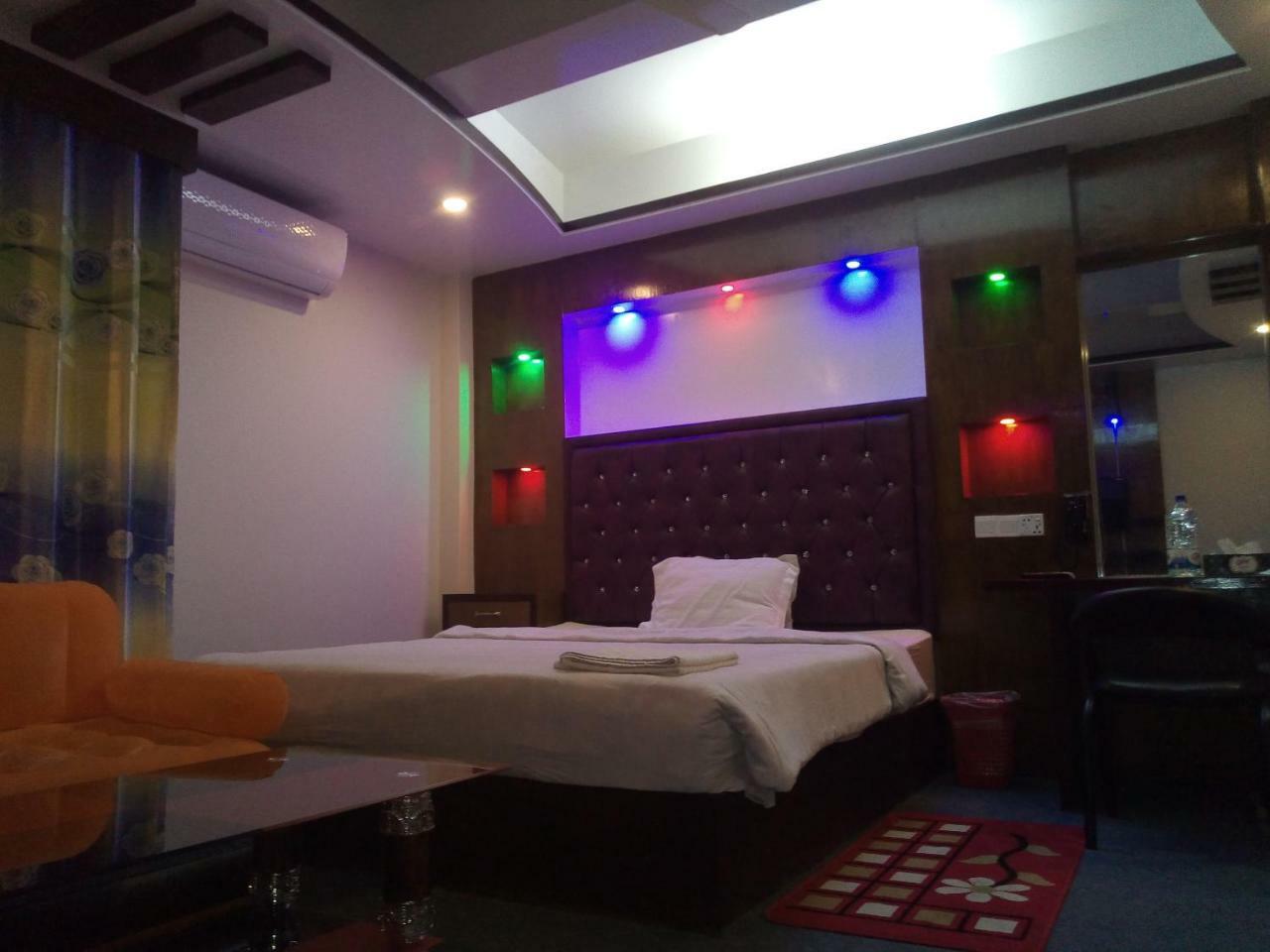 Hotel Blue Bird Dhaka Exterior foto